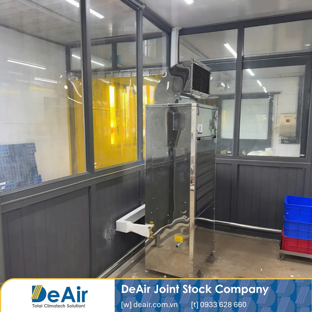 DeAir.CRE-300 isothermal stainless steel dehumidifier view 3