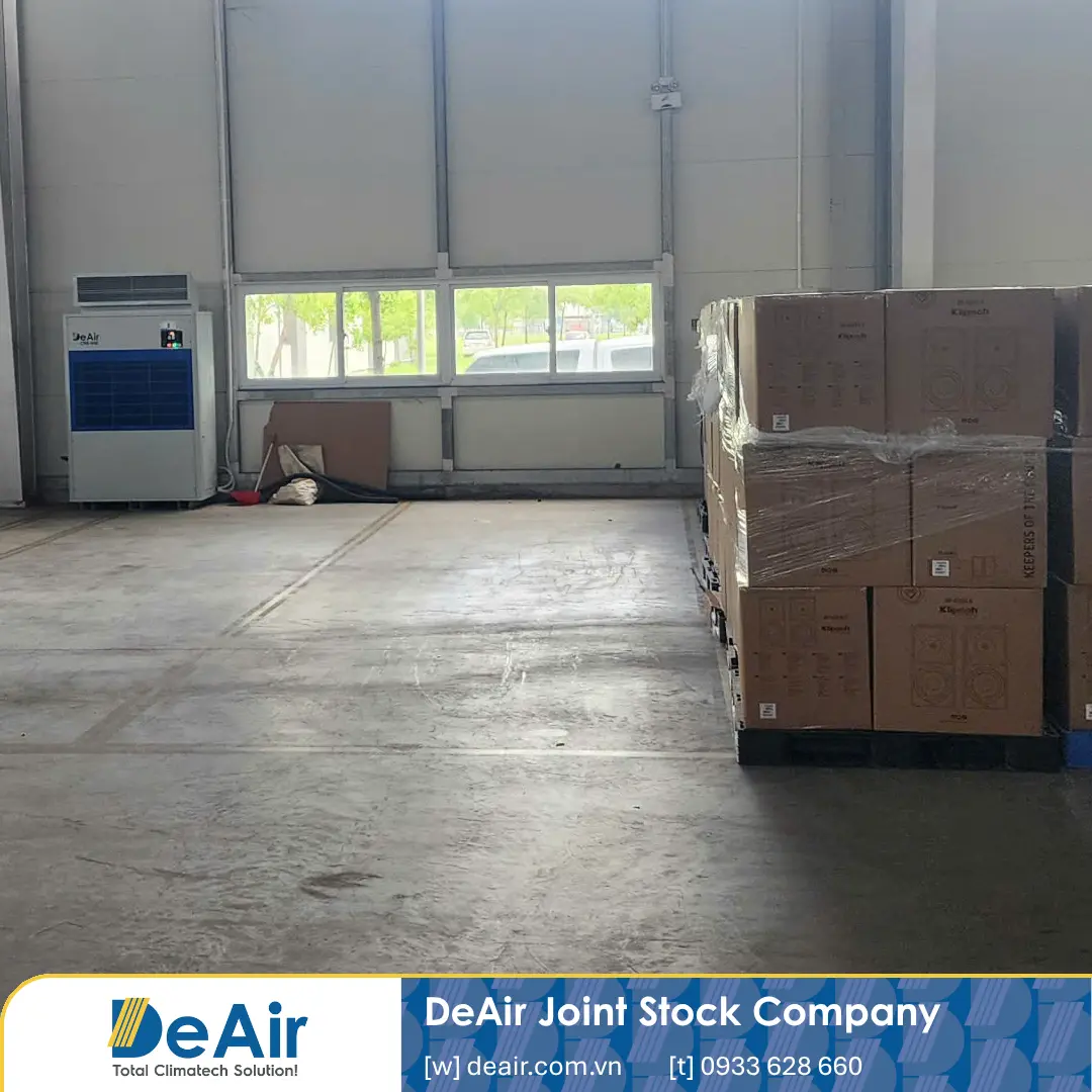 Cứu Nguy Hàng Hóa Khỏi "Nồm Ẩm": Tiêu Chuẩn Thiết Kế Hệ Thống Hút Ẩm Cho Tổng Kho Logistics Hàng Ngàn m²