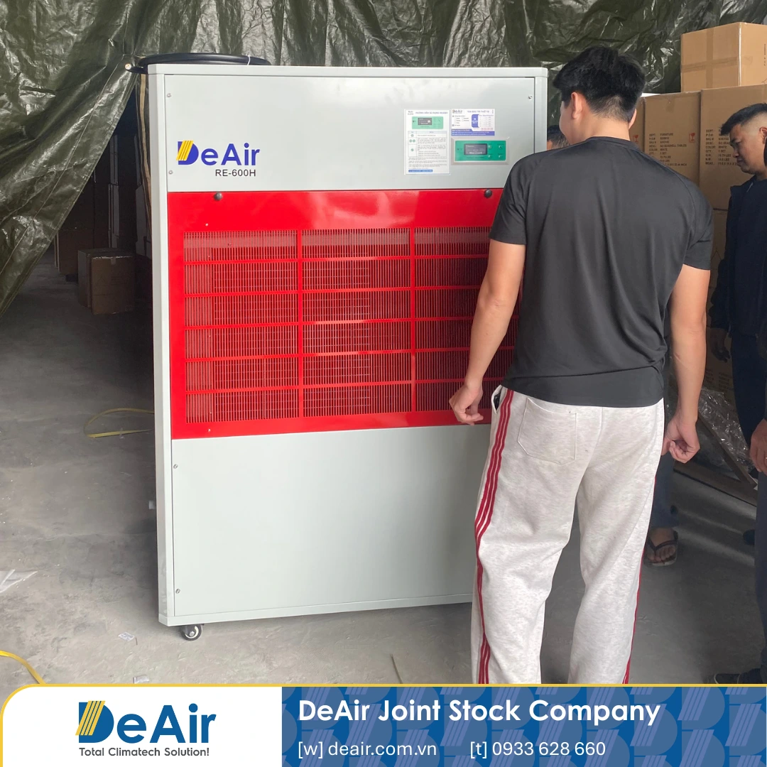 Portable Industrial Dehumidifiers: Buying Guide & 2026 Pricing