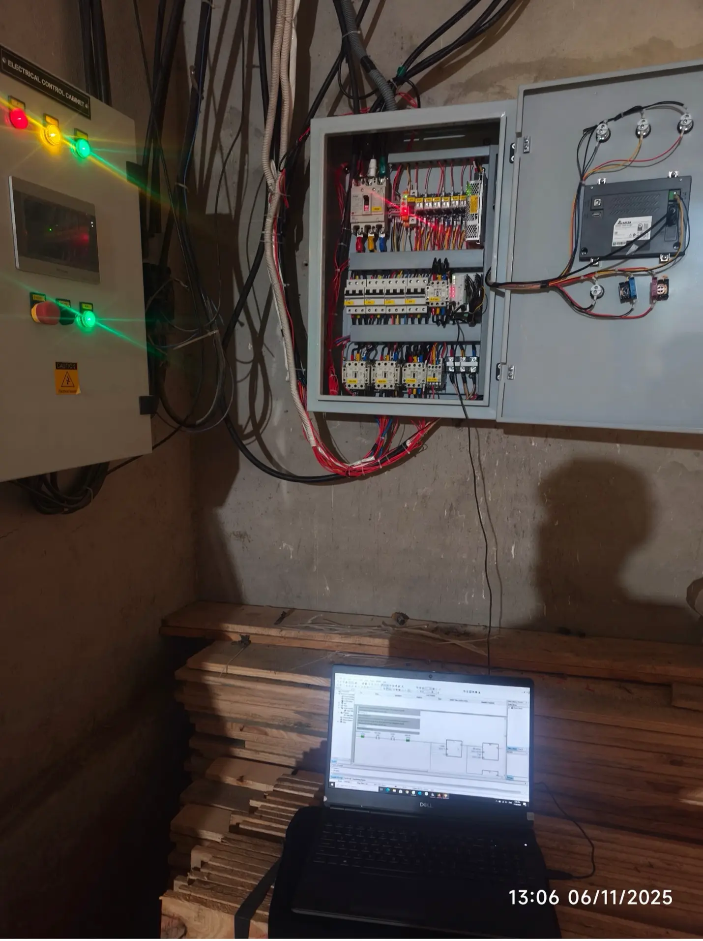 APFC capacitor bank panel for energy saving